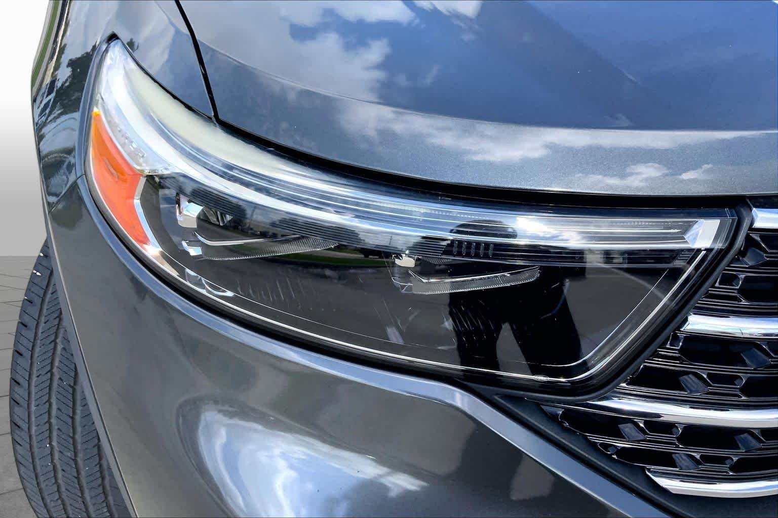 Used 2020 Magnetic Metallic Ford XLT image 26