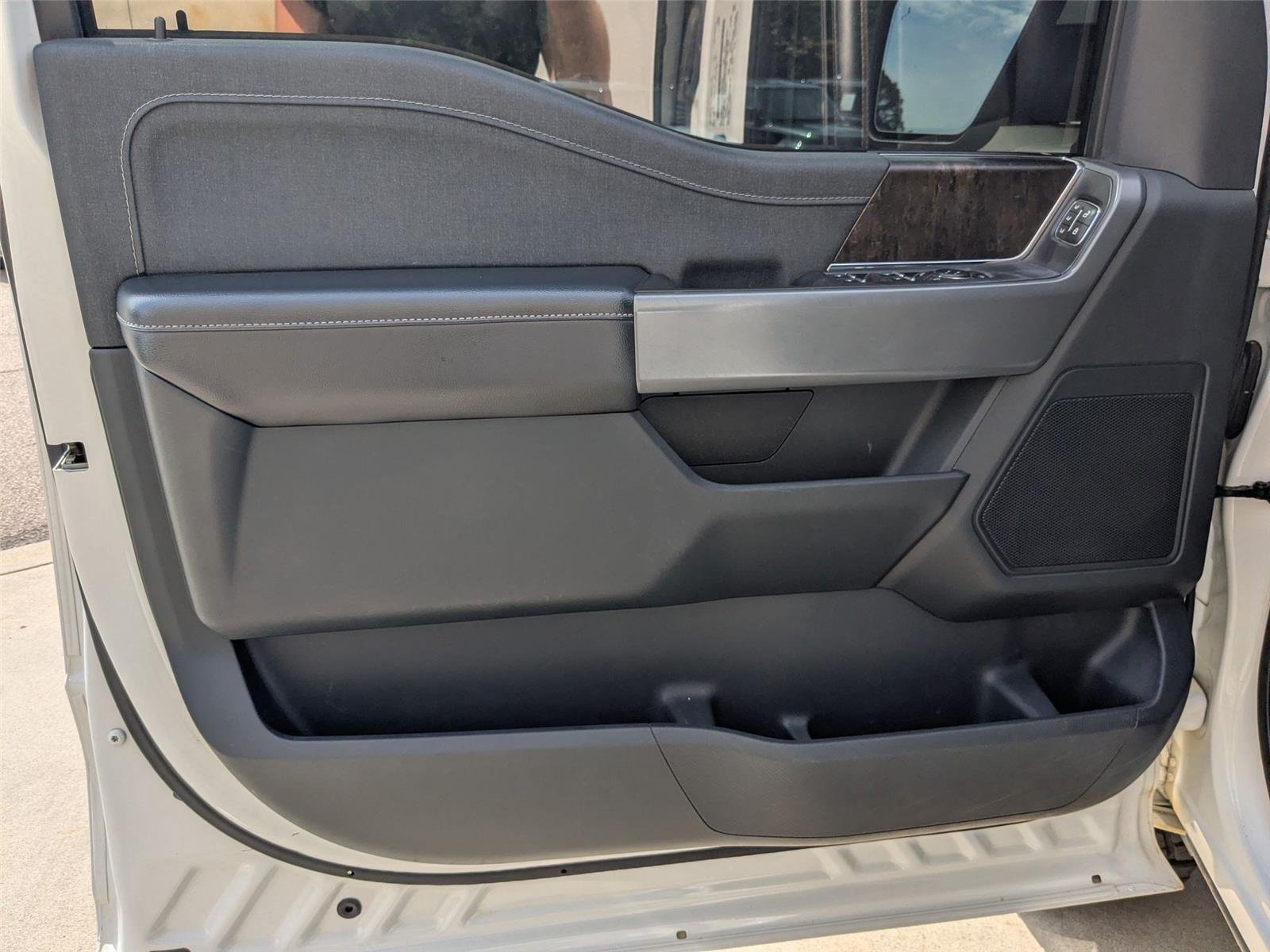 Used 2021 Oxford White Ford LARIAT image 17