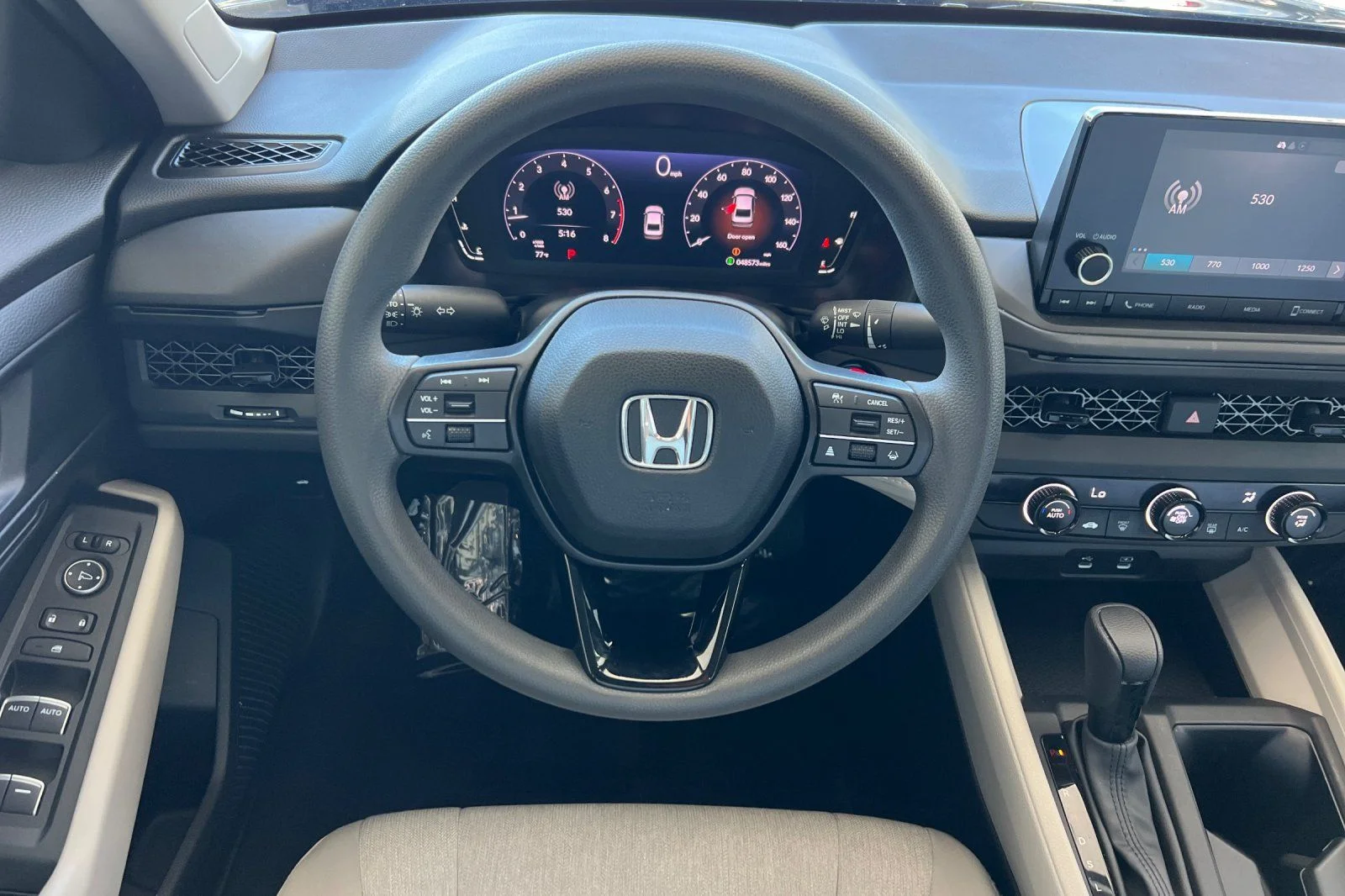 Used 2023  Honda LX image 15