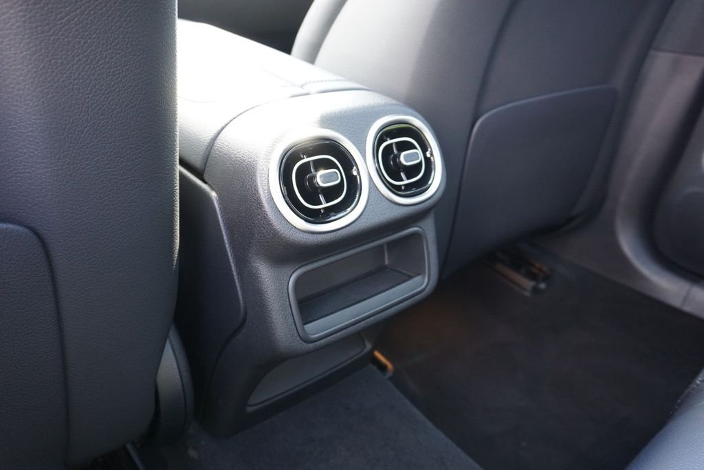 2025 Mercedes-Benz GLC Base - Photo 26