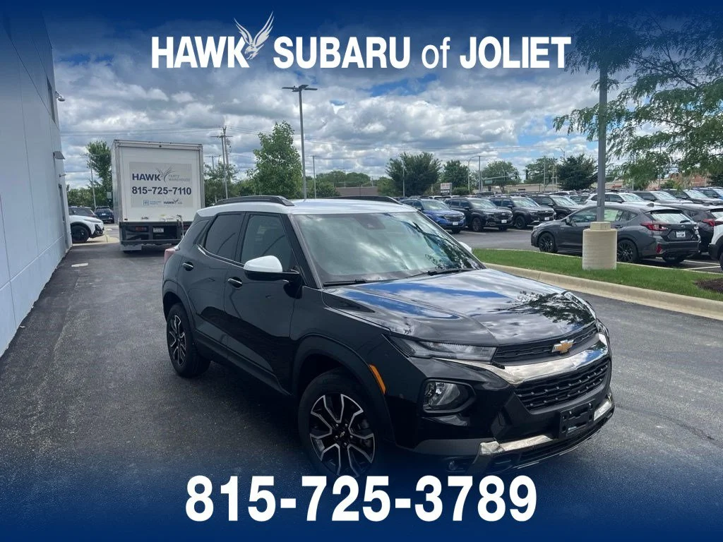 Used 2022 Mosaic Black Metallic Chevrolet ACTIV image 4