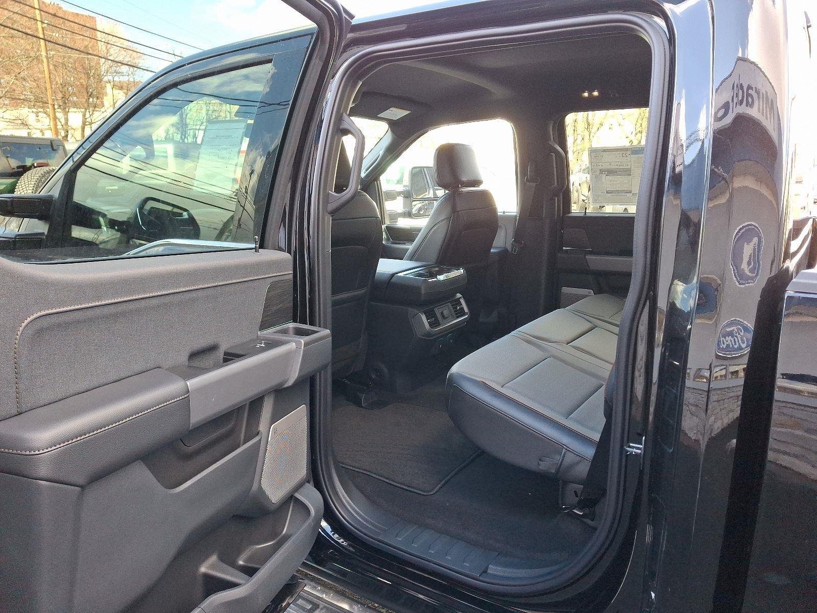 2025 Ford F-150 Lariat - Photo 7