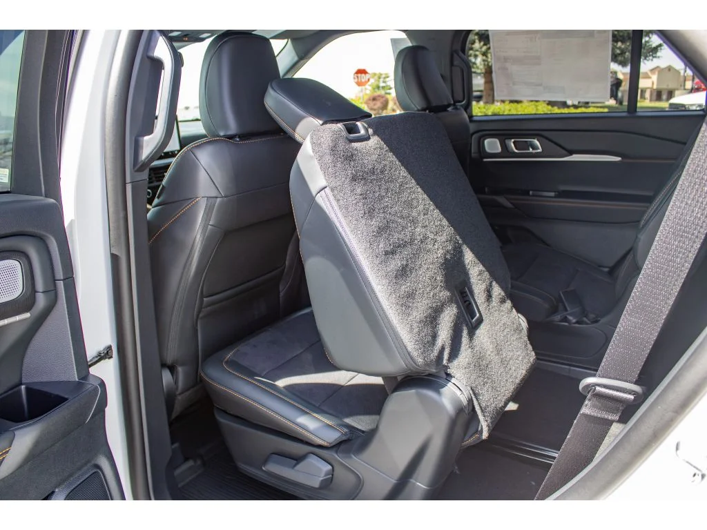 New 2026 STAR WHITE METALLIC Ford Tremor image 36