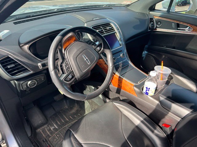 Used 2019 Silver Lincoln Reserve image 8