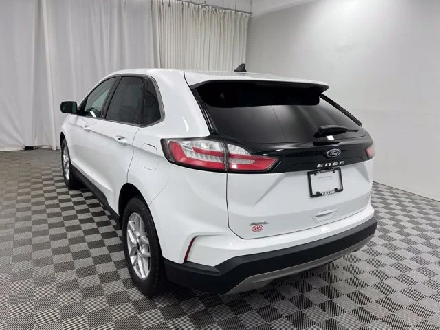 Used 2023 White Ford SEL image 6