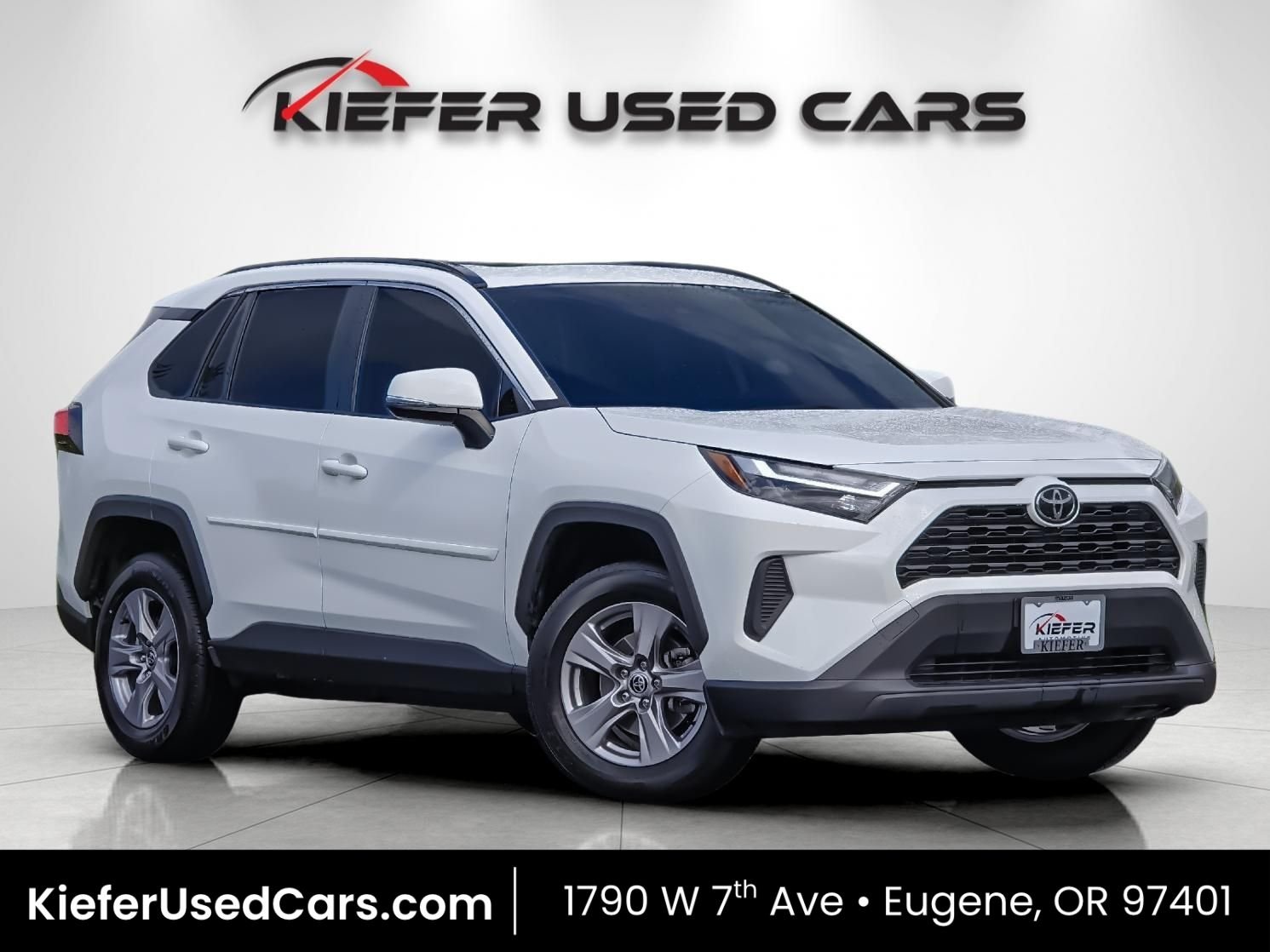 2023 Toyota RAV4 XLE AWD's photo