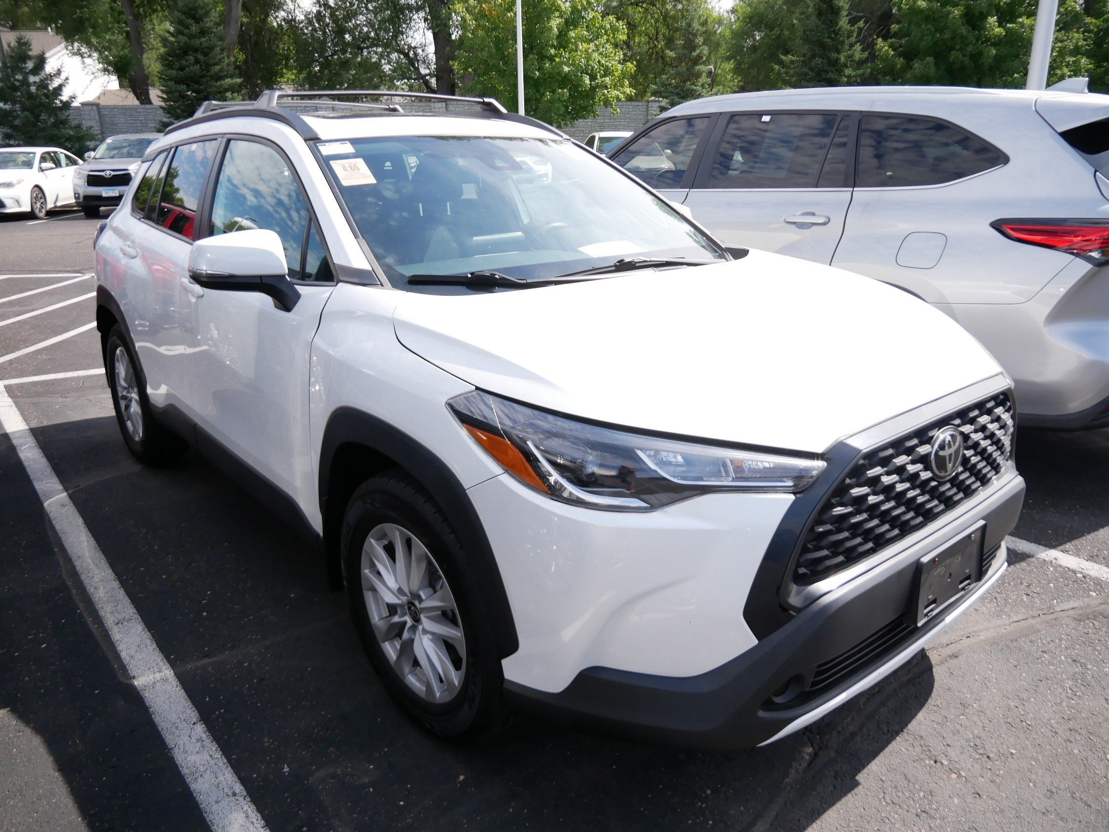 Certified Used 2022 WIND CHILL PEAR Toyota LE image 4