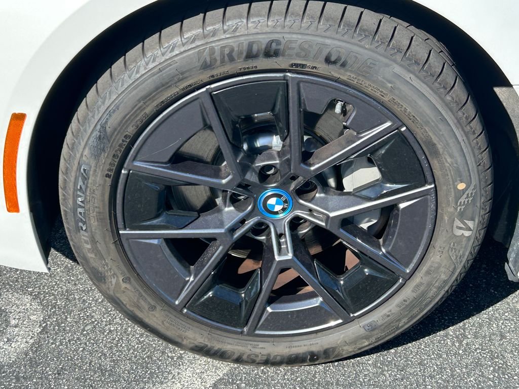 Certified Used 2023 Alpine White BMW eDrive35 image 9