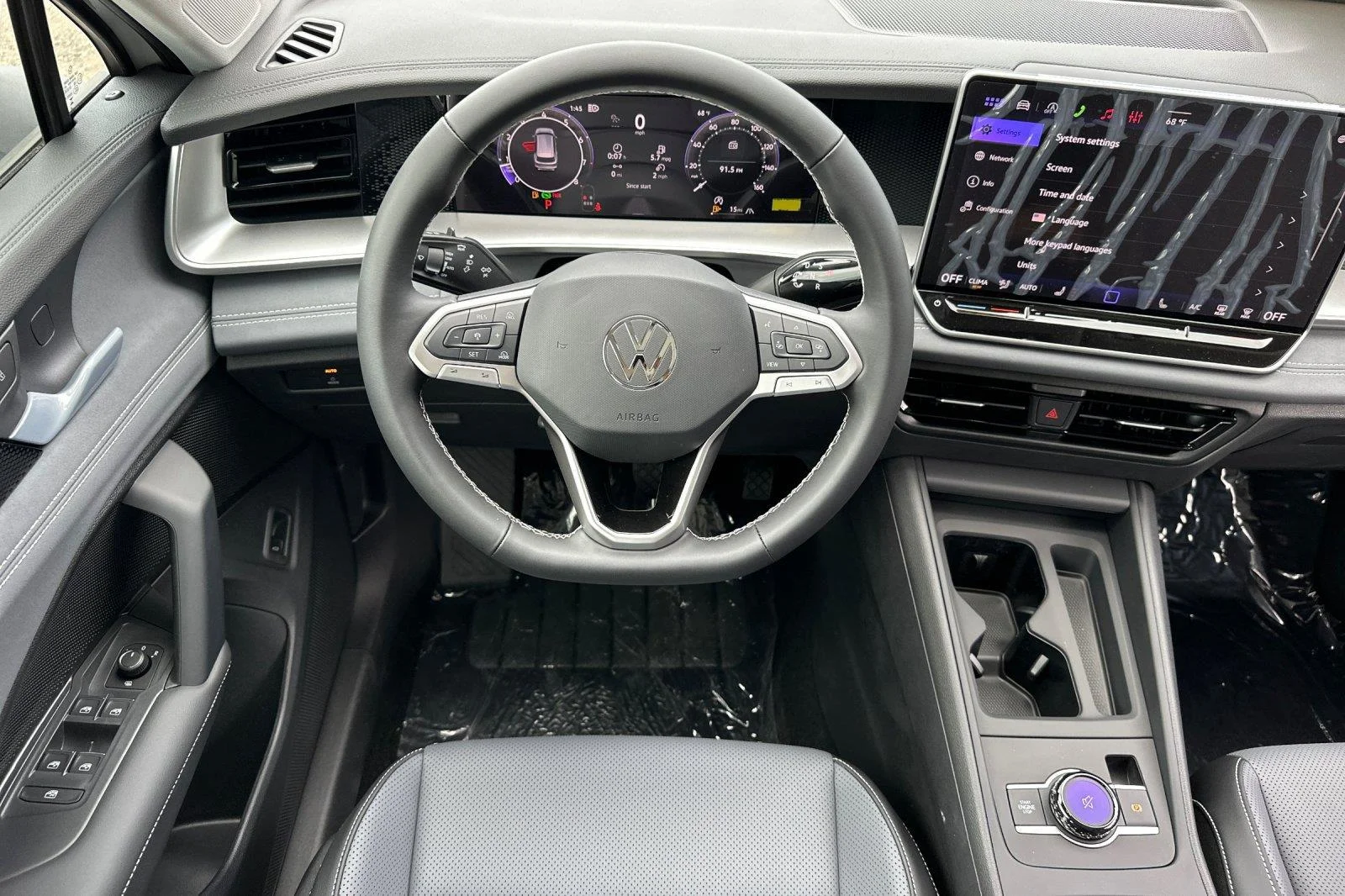 New 2026 Pure White Volkswagen SE image 14