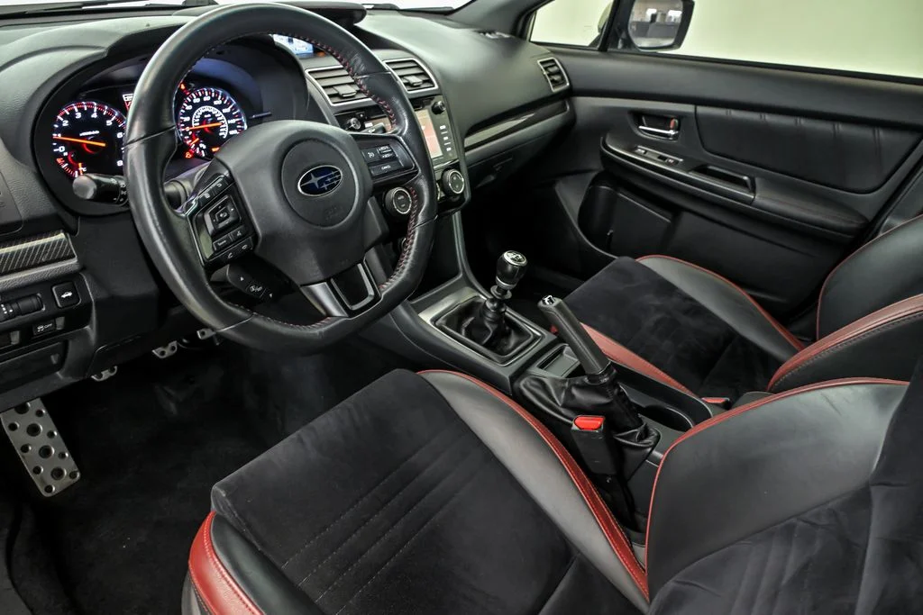 Used 2018 White Subaru Premium image 10