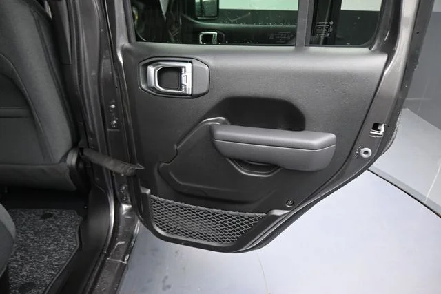 New 2026 Granite Crystal Metallic Clear-Coat Exterior Paint Jeep 85th Anniversary Edition image 22