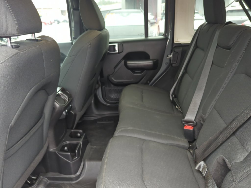 Used 2019 Gray Jeep Unlimited Sport S image 19