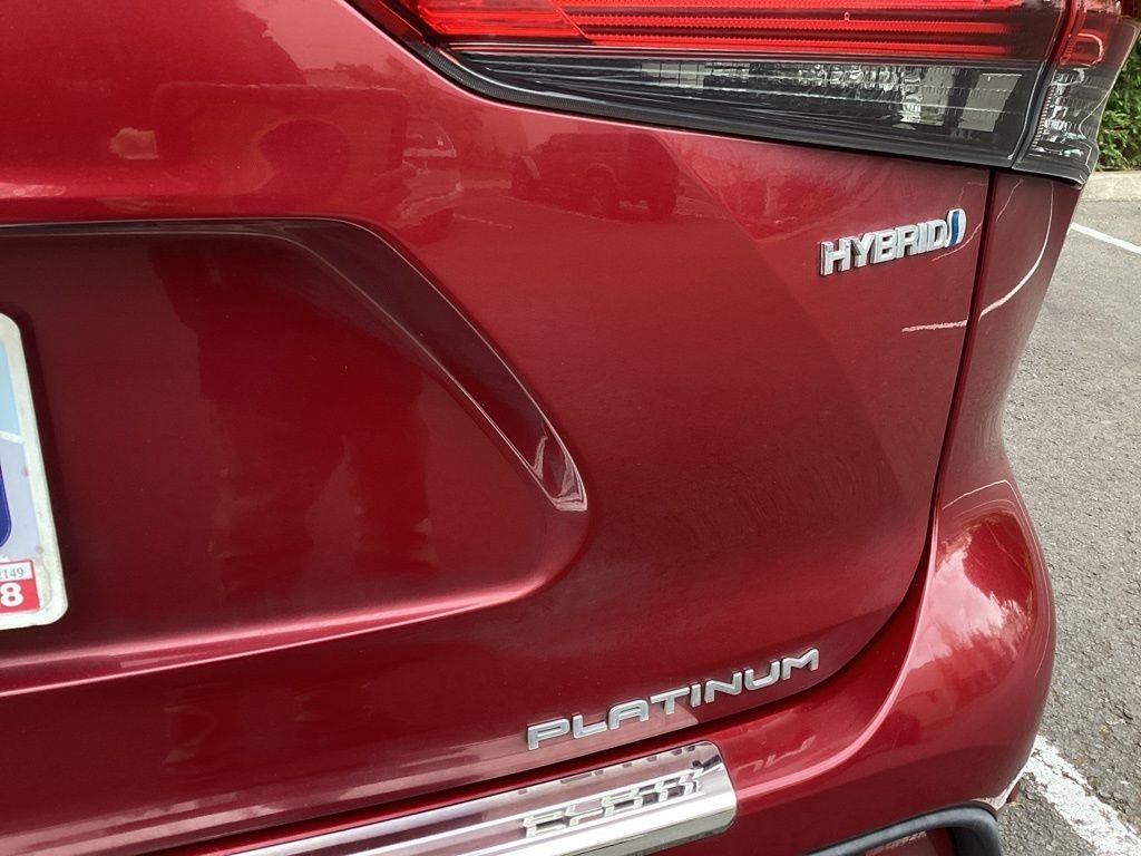 Used 2021 Red Toyota Platinum image 21