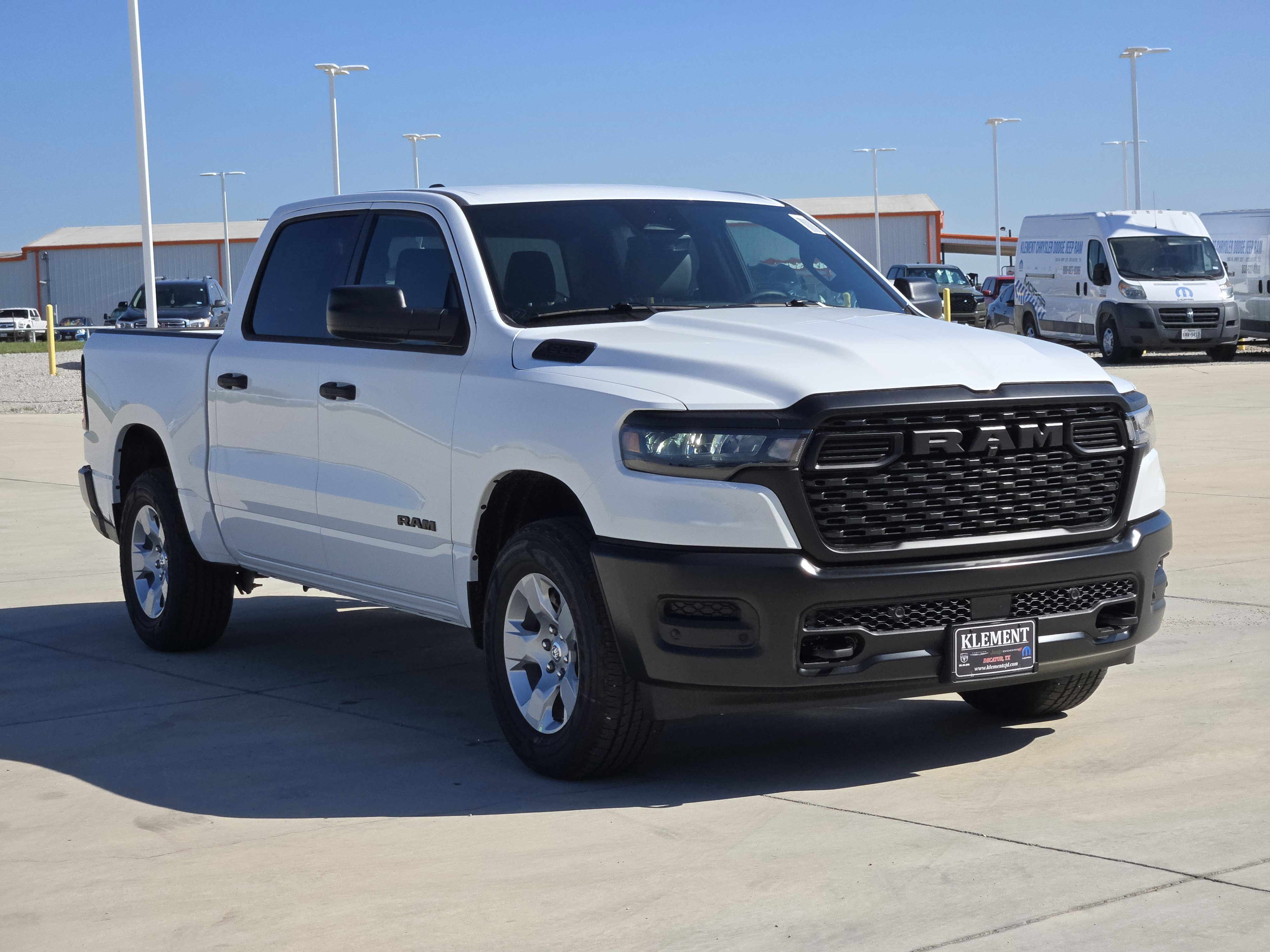 New 2026 Bright White Clear-Coat Exterior Paint RAM Tradesman image 3