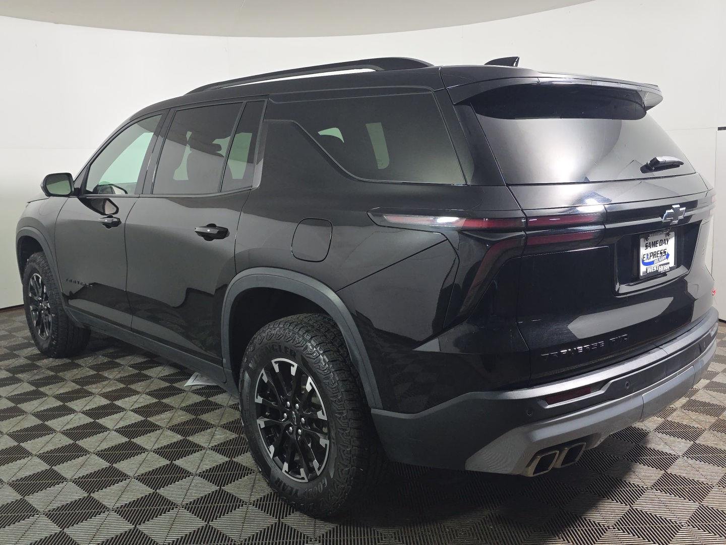 Used 2024 Mosaic Black Metallic Chevrolet AWD Z71 image 12
