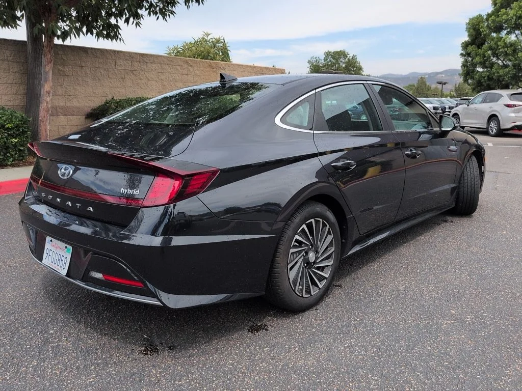 Used 2023 Blue Hyundai SEL image 7