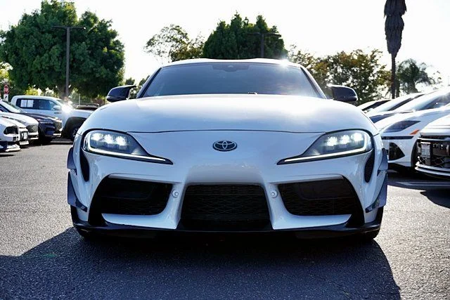 Used 2021 White Toyota 3.0 image 4