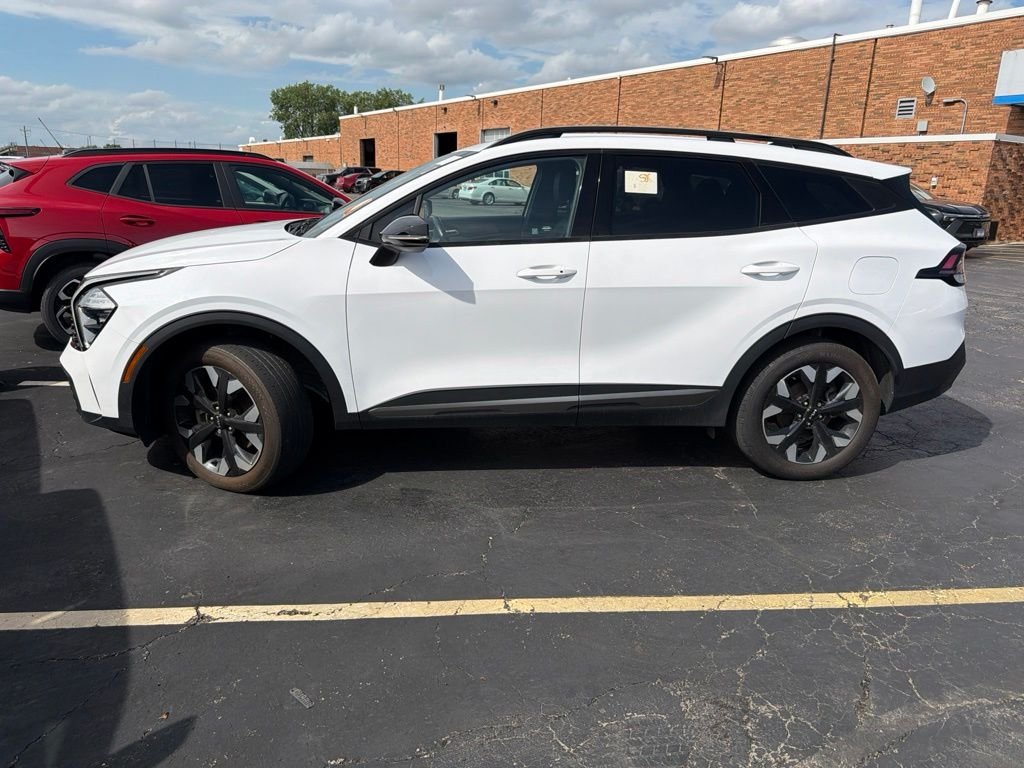 Used 2023 White Kia X-Line image 1