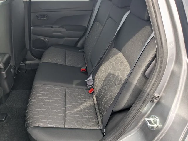 New 2027 Gray Mitsubishi 2.0 LE image 19