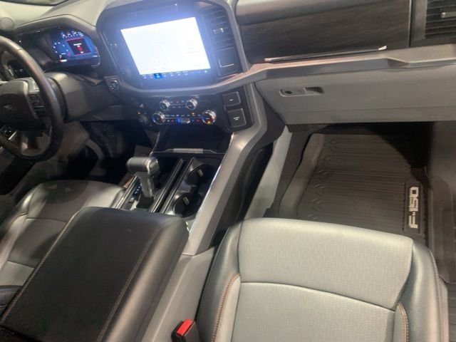 Used 2025 Silver Ford Lariat image 28