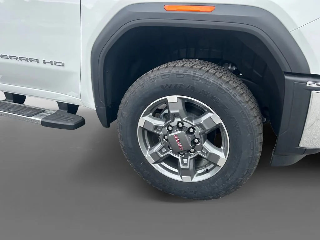 2025 GMC Sierra 2500HD SLT - Photo 16