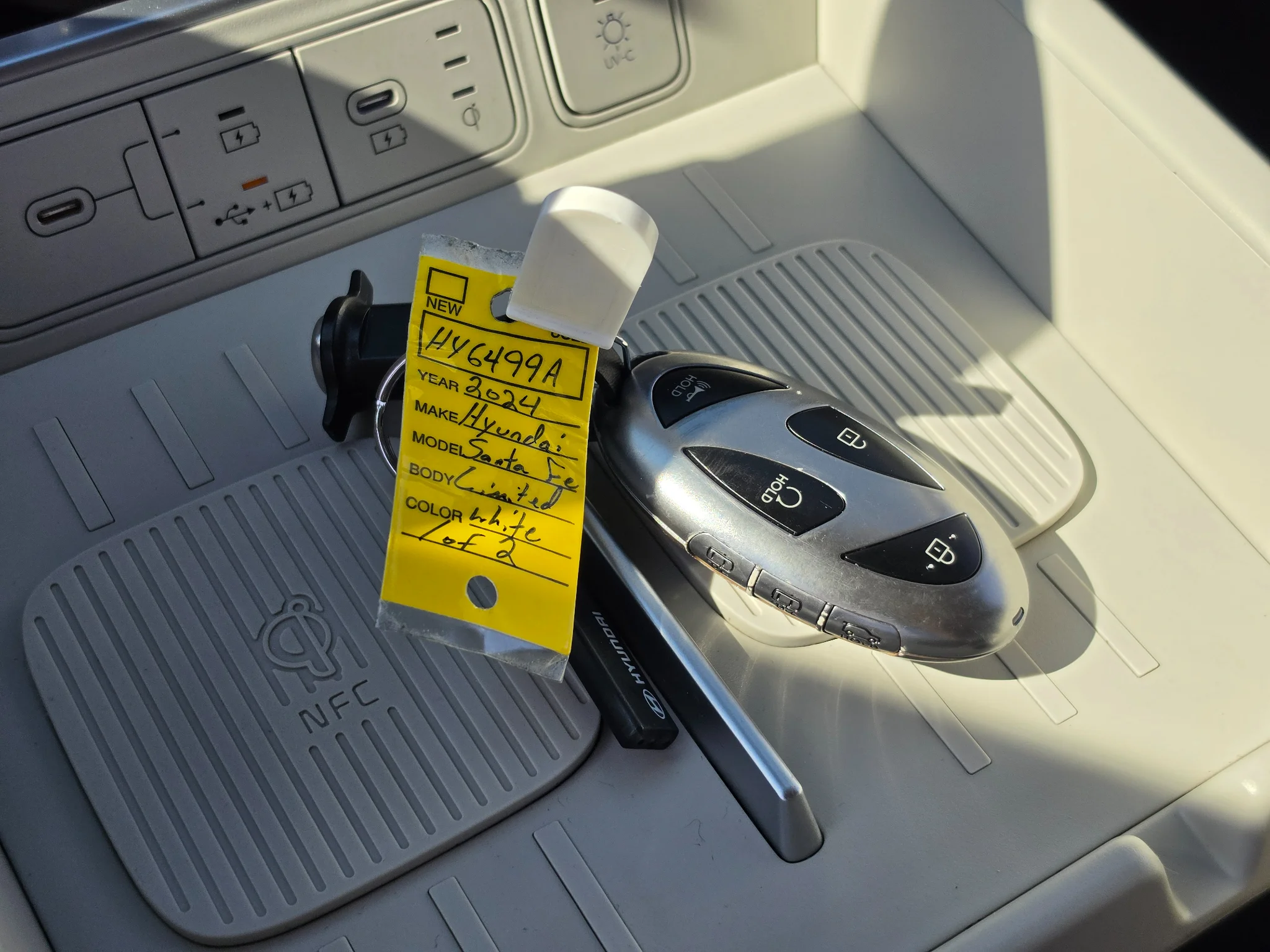 Used 2024 Serenity White Hyundai Limited image 25