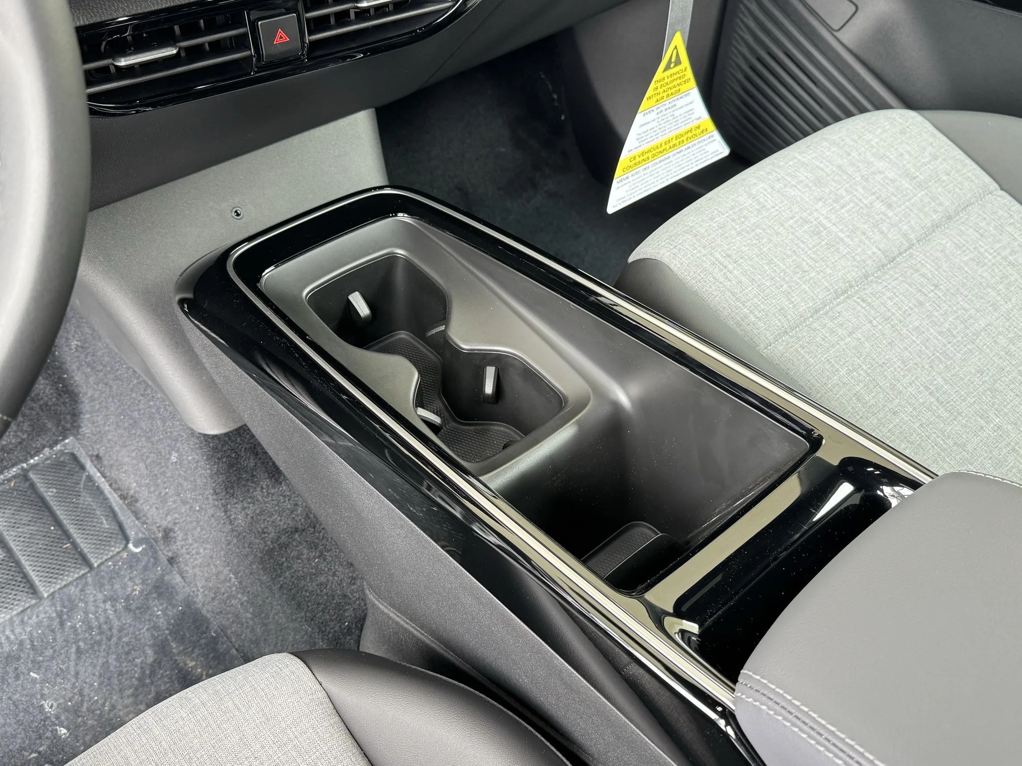 New 2026 Opal White Pearl Volkswagen Pro image 24