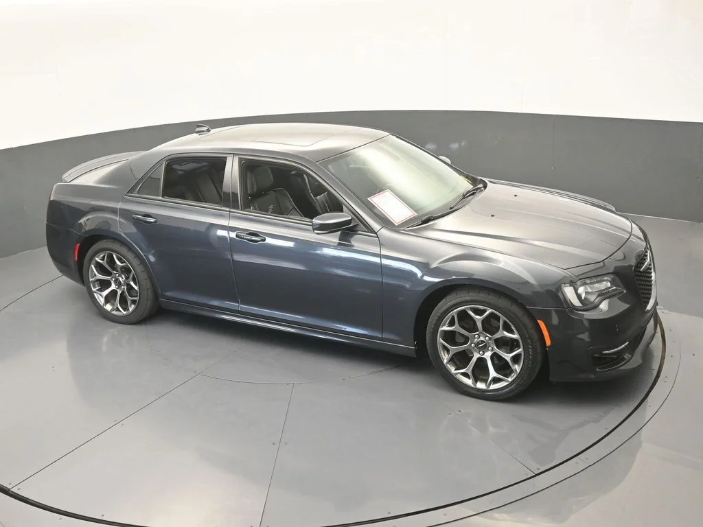 Used 2018 Maximum Steel Metallic Clearcoat Chrysler S image 54