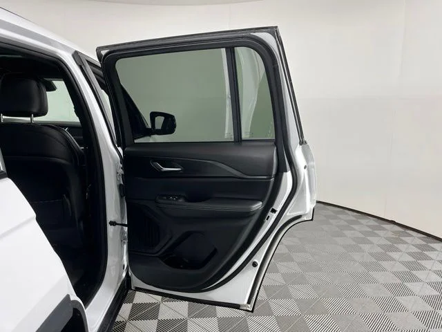 Used 2023 White Jeep Altitude X image 44