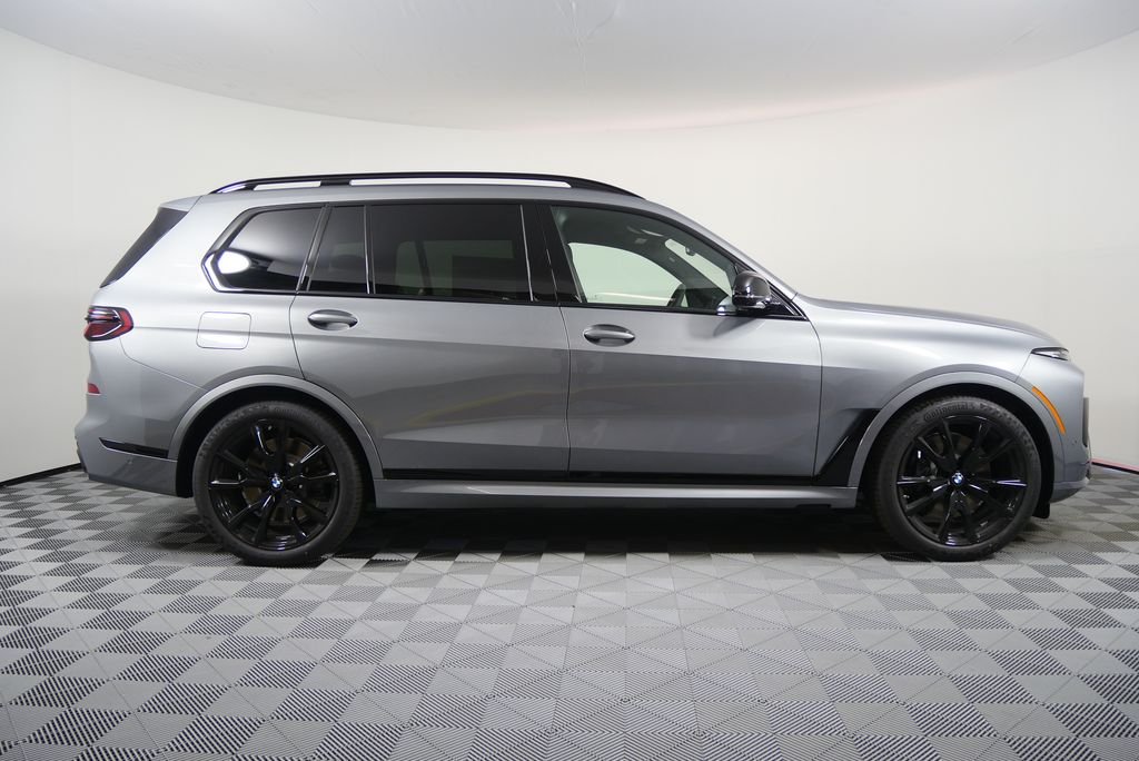2026 Bmw X7 M60i photo 2