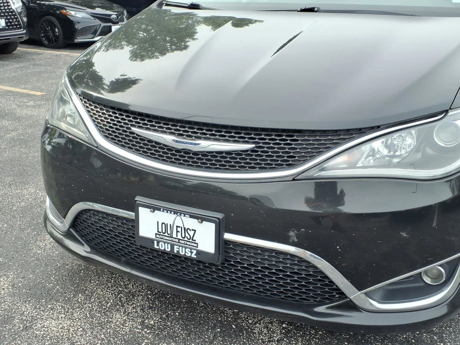 Used 2017 Brilliant Black Crystal Pearlcoat Chrysler Touring-L Plus image 34