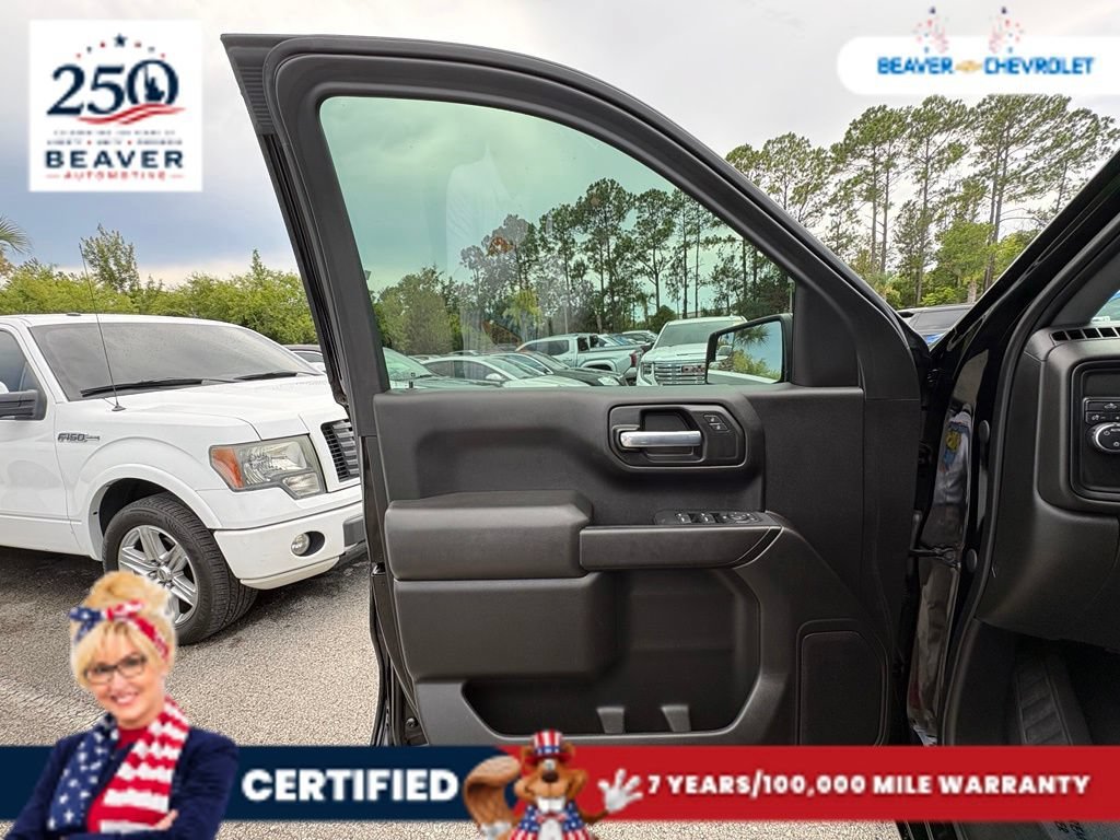 Used 2023 Black Chevrolet Custom image 28