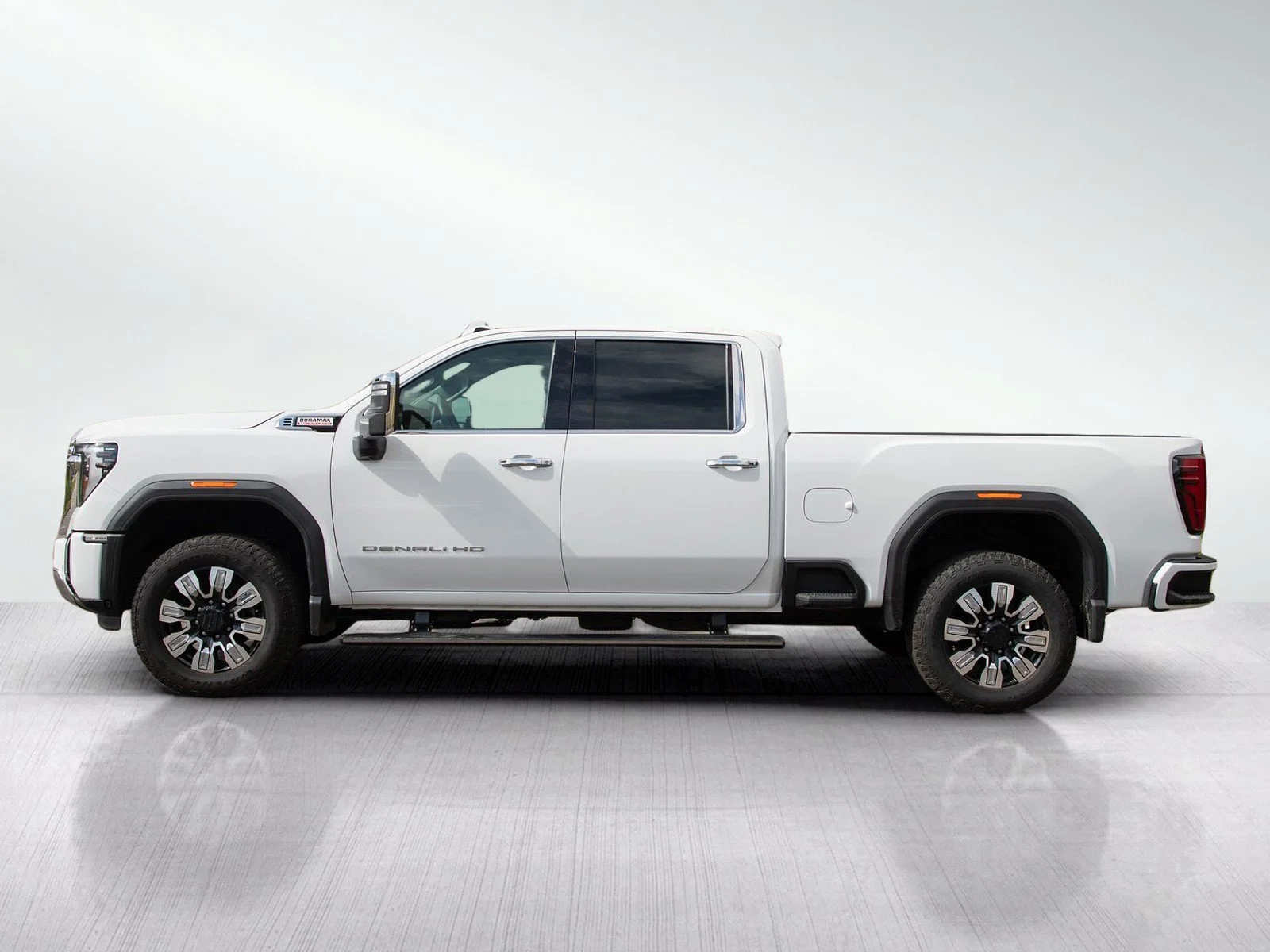 Used 2025 GMC Sierra 2500HD Denali with VIN 1GT1UREY3SF321610 for sale in Bloomington, Minnesota