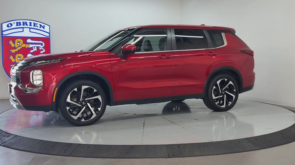 Used 2022 Red Diamond Mitsubishi  image 8