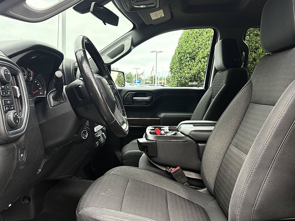 Used 2020 Black Chevrolet LT image 8