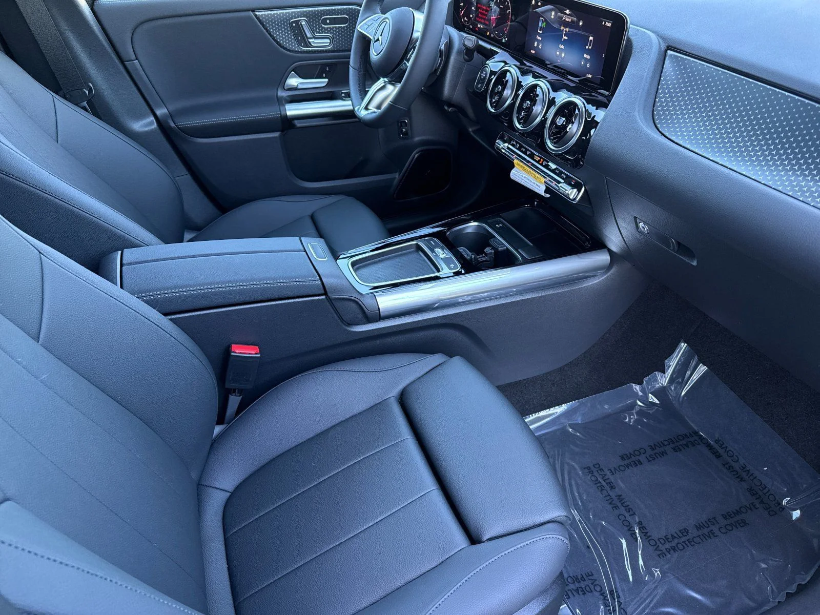 New 2026 Black Mercedes-Benz GLA 250 image 18