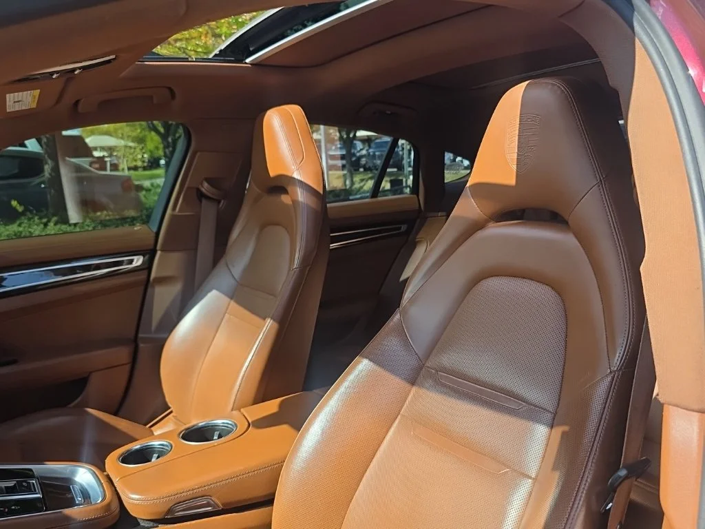 Used 2018  Porsche  image 22