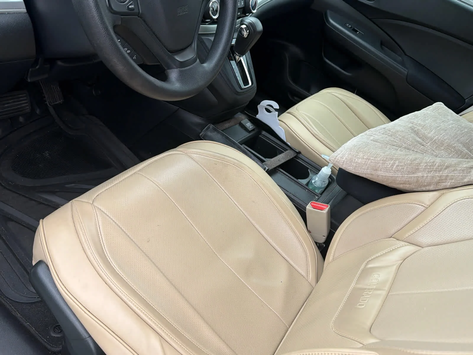 Used 2016 White Diamond Pearl Honda SE image 4