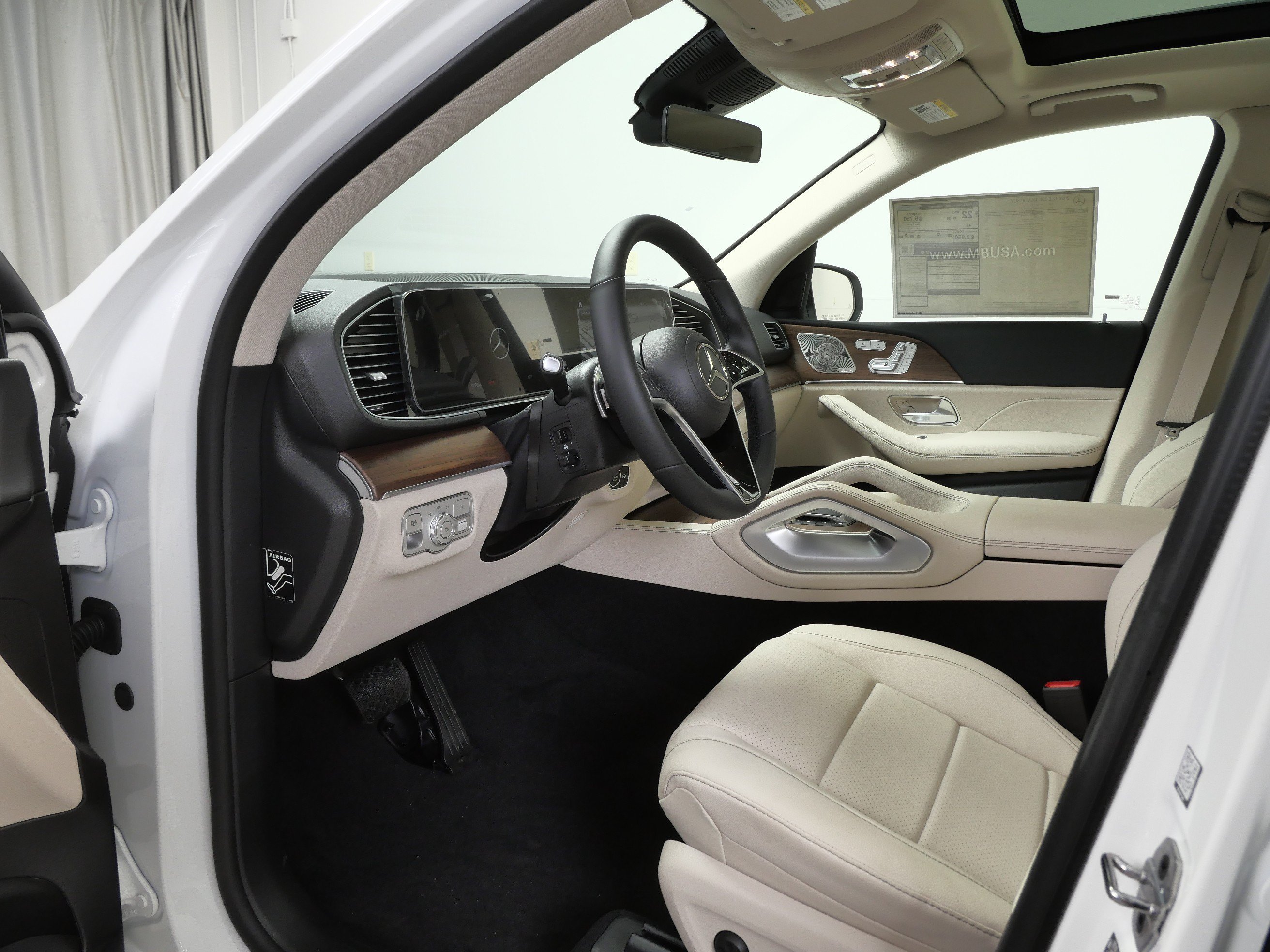 New 2026 Polar White Mercedes-Benz GLE 350 image 7