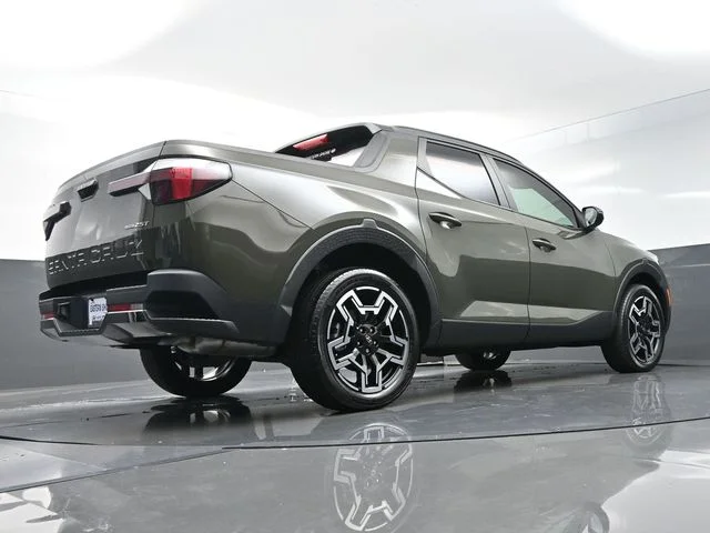 Used 2025 Green Hyundai Limited image 38