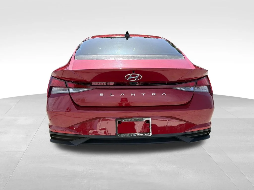 Used 2021 Red Hyundai SEL image 6
