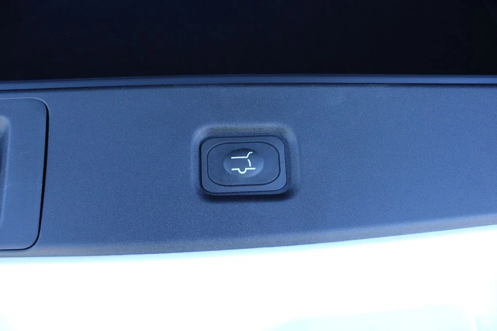 New 2026 Oxford White Ford Tremor® image 11