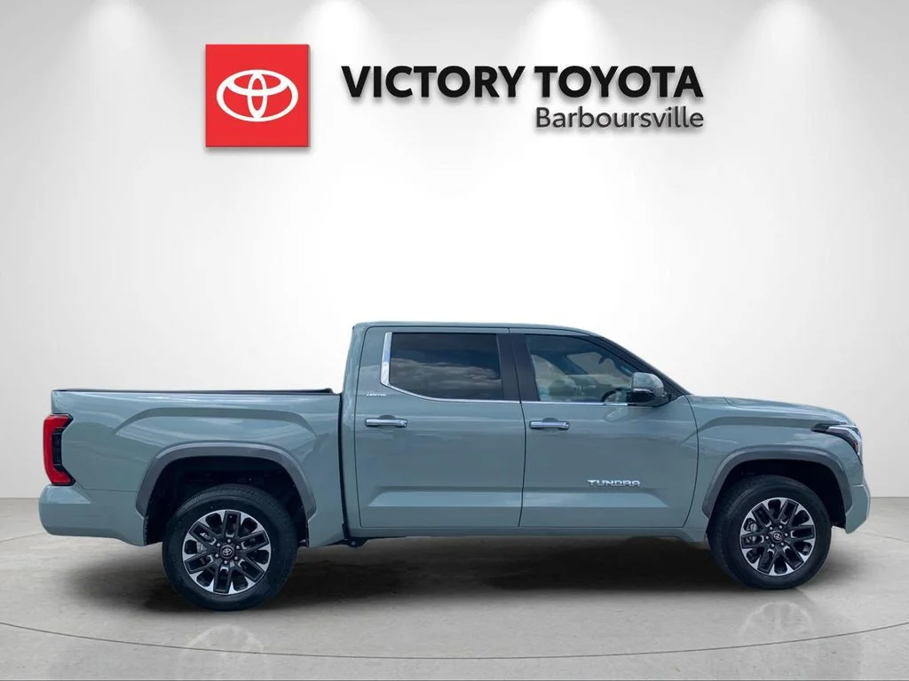 Used 2025  Toyota Limited image 6