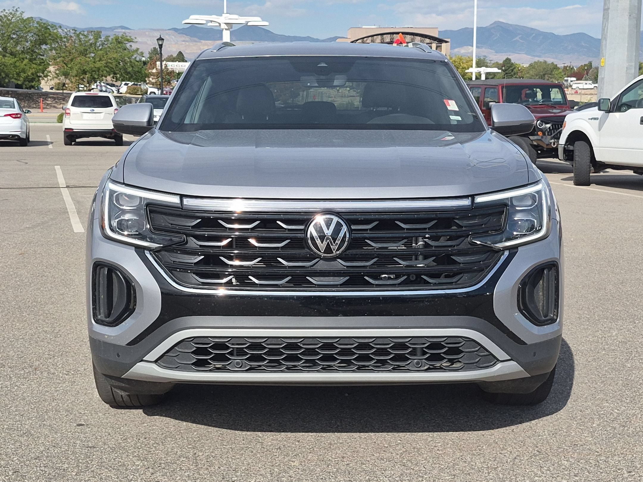 Used 2026 Silver Volkswagen 2.0T SE w/Technology image 9