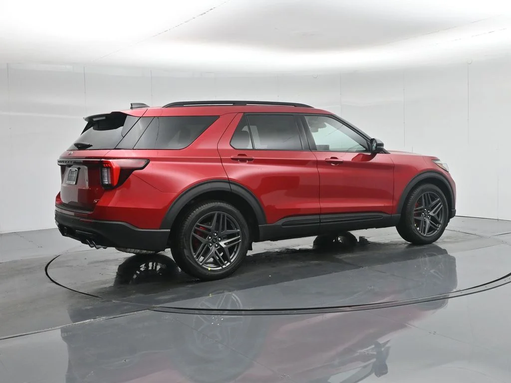 New 2026 Rapid Red Metallic Tinted Clearcoat Ford ST image 33