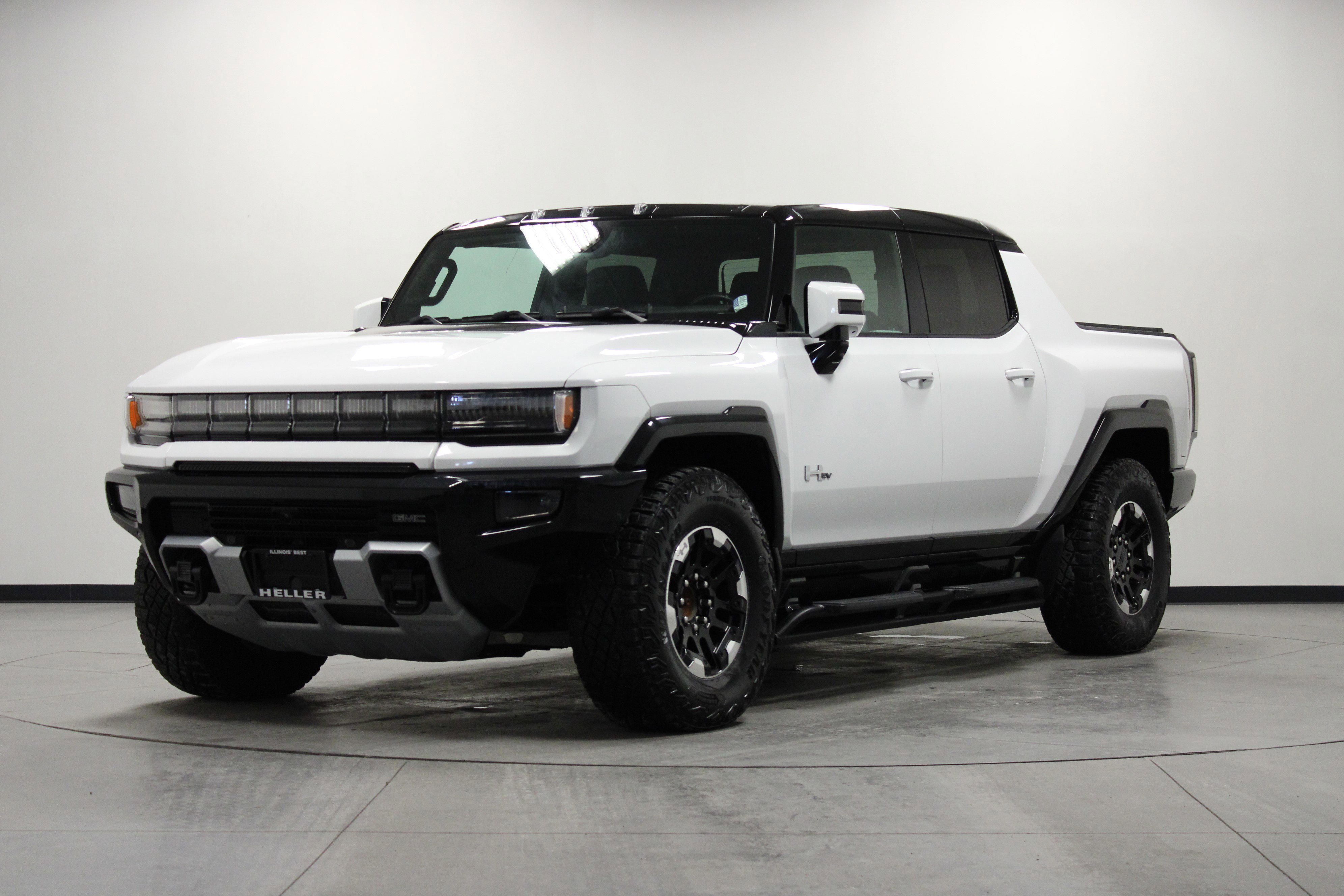 Used 2023 Interstellar White GMC 3X image 8
