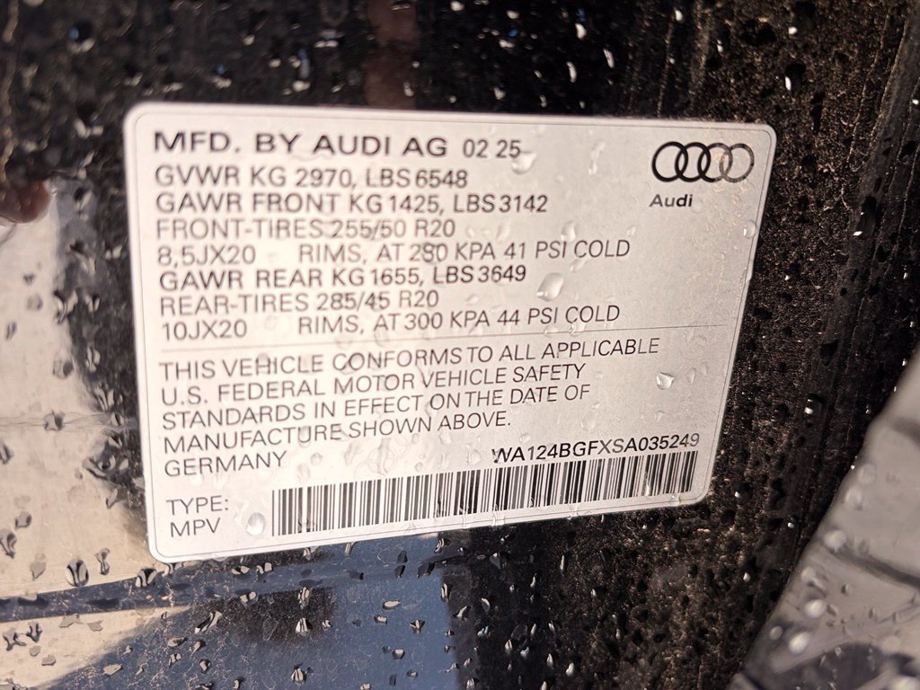 Used 2025 Black Metallic Audi Premium Plus quattro image 21