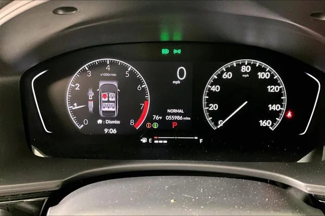 Used 2022  Honda Sport image 11