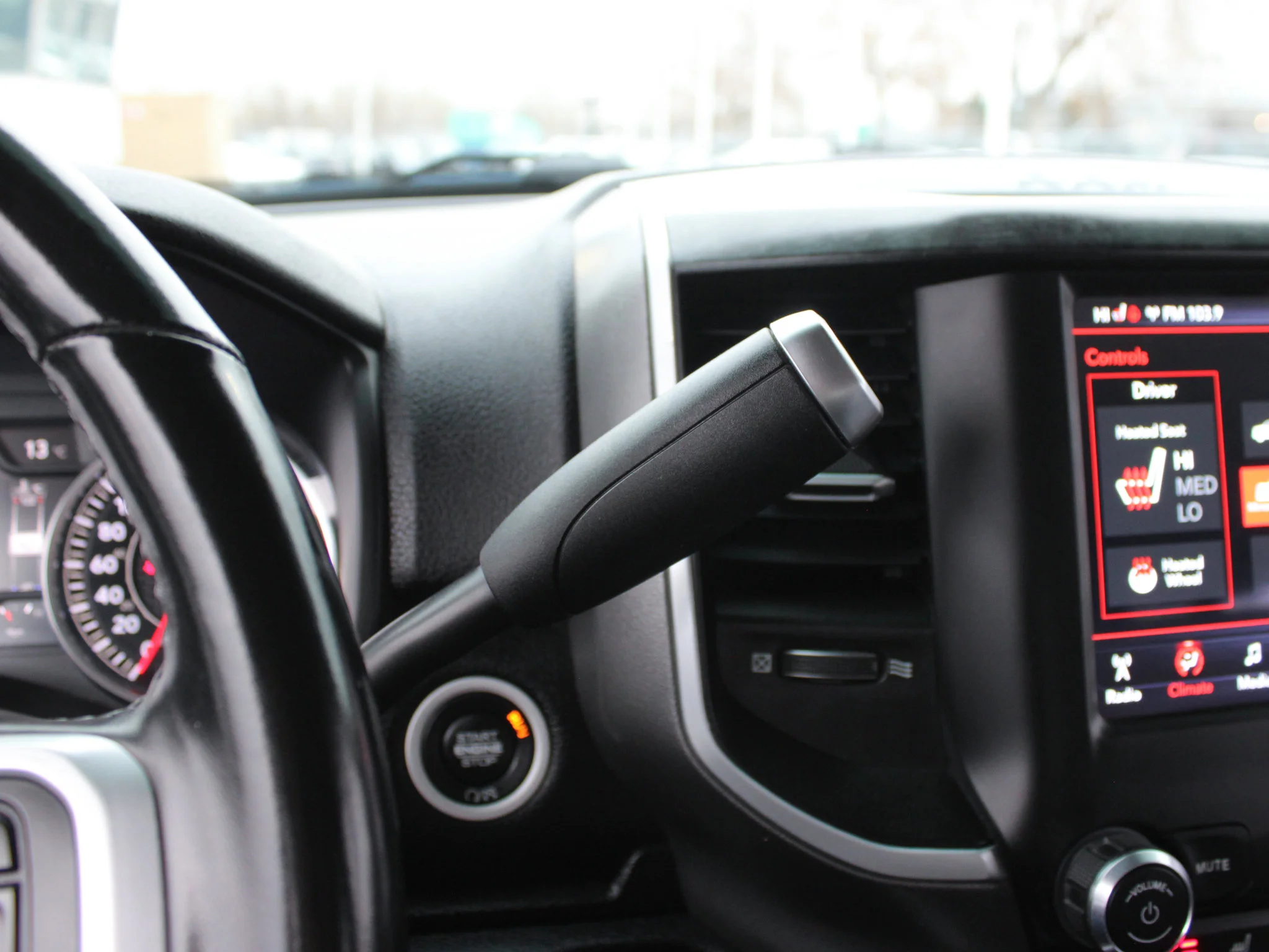 Used 2020 Blue RAM Big Horn *5th Wheel & Gooseneck | Apple CarPlay | Alpine | Cummins | Heated Seats image 21