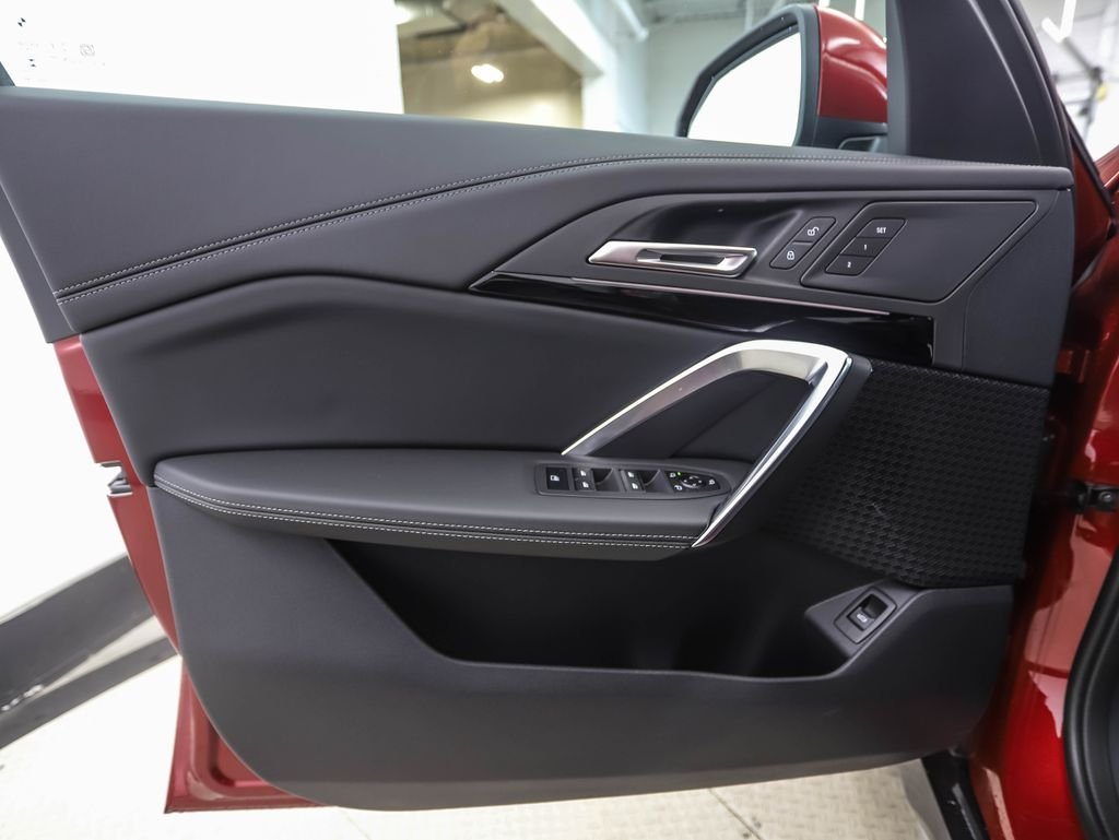 Used 2026 Red Metallic BMW xDrive28i image 9